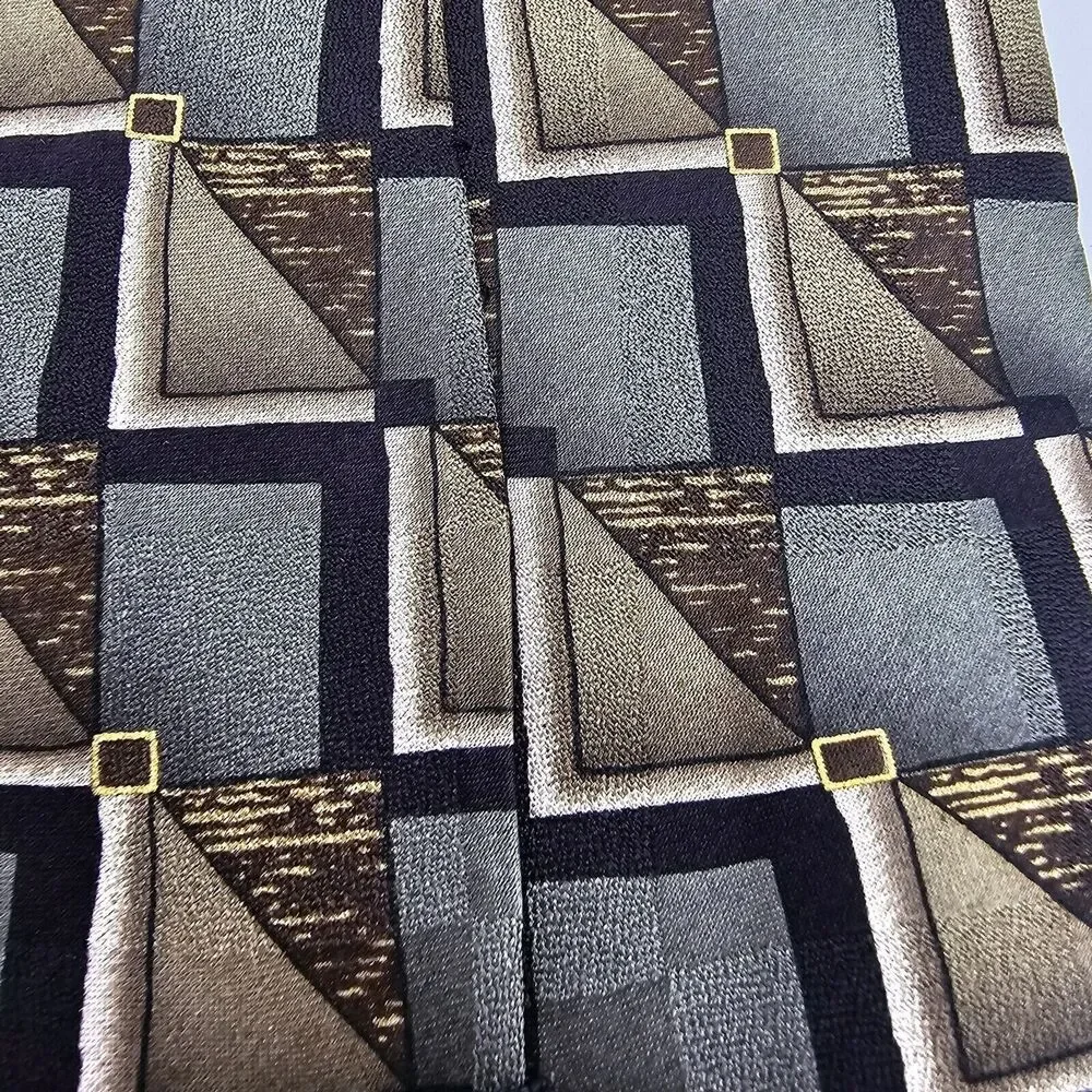 Mens Necktie Facets Geometric Silk  58.5 By 4 In Classic Grey Tan Vintage